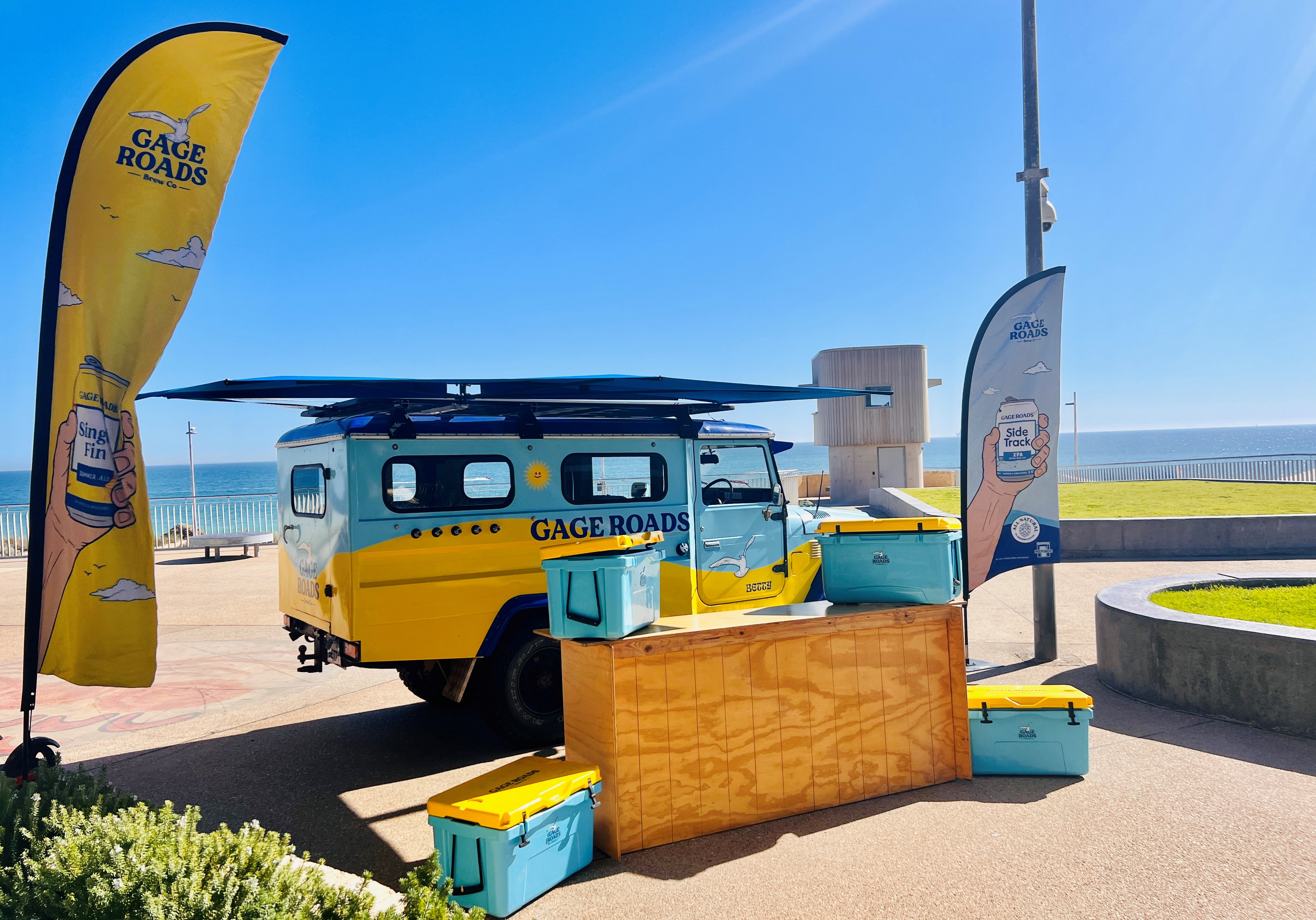 Gage Roads truck set up on the beach